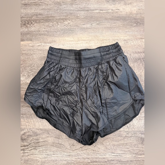 lululemon athletica Pants - Lululemon Hotty Hot HR 4” inseam